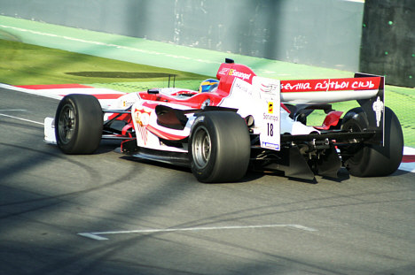 Sébastien Bourdais tester på Magny-Cours.
(Foto: Superleague Formula)